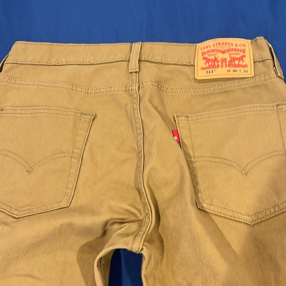 Levi’s - Picture 2 of 2